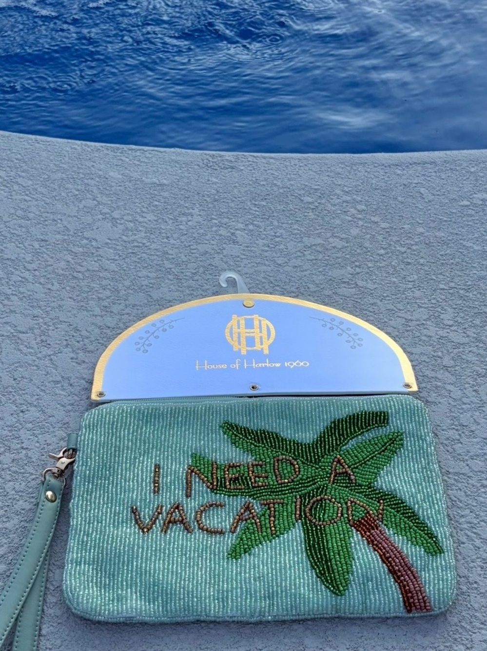 XL VIRAL BEADED BAG - I NEED A VACATION 2026 -  XL WALLET/WRISTLET - Picture 2 of 10